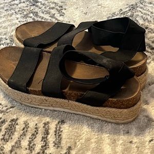 Madden girl sandals